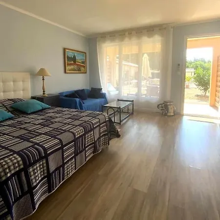 Dans Oliveraie Tres Beau 11 Pers Villa