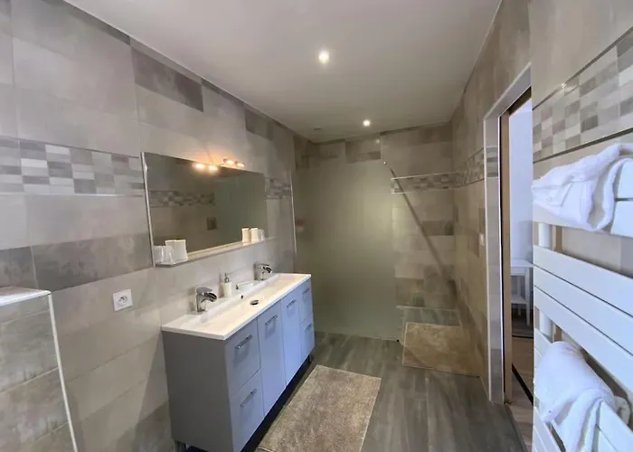 Dans Oliveraie Tres Beau 11 Pers